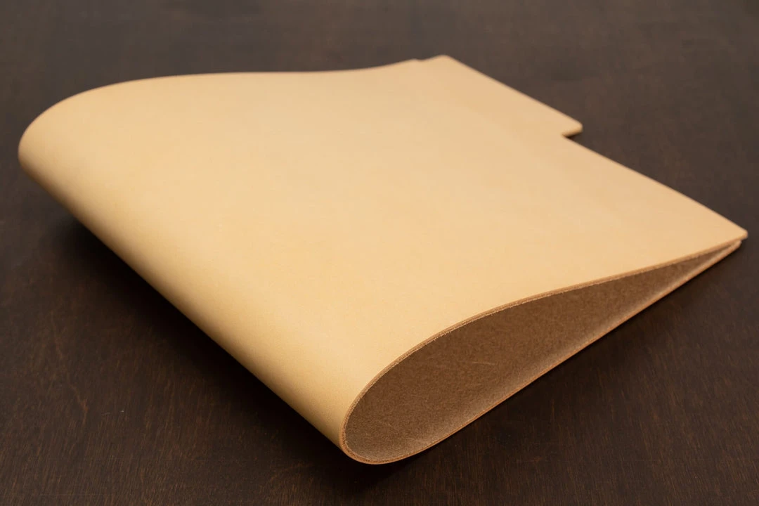 Leather Conceria La Perla Azzurra Natural Veg Tan Leather Conceria La Perla Azzurra Natural Veg Tan