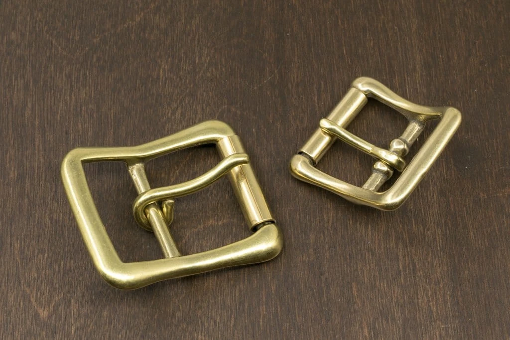 District Leather Supply Japanese Brass Center Bar Roller Buckle Best Sellers 3 District Leather Supply Japanese Brass Center Bar Roller Buckle Best Sellers