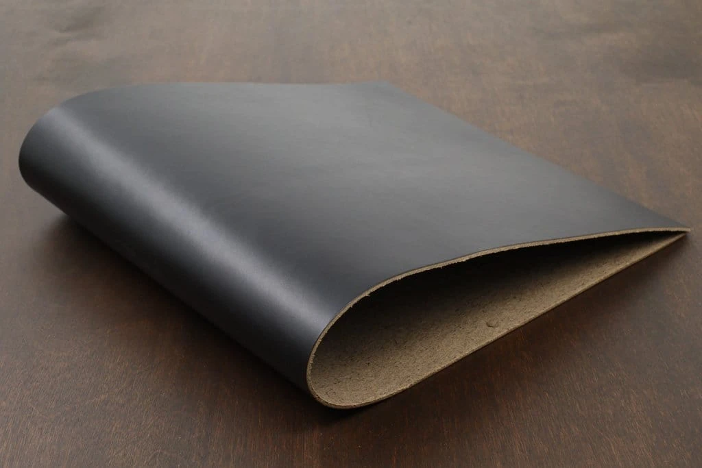 Horween Chromexcel, Black Leather 4 Horween Chromexcel, Black Leather