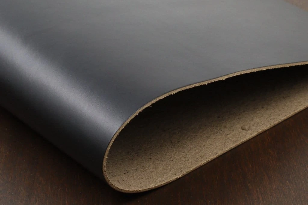 Horween Chromexcel, Black Leather 3 Horween Chromexcel, Black Leather