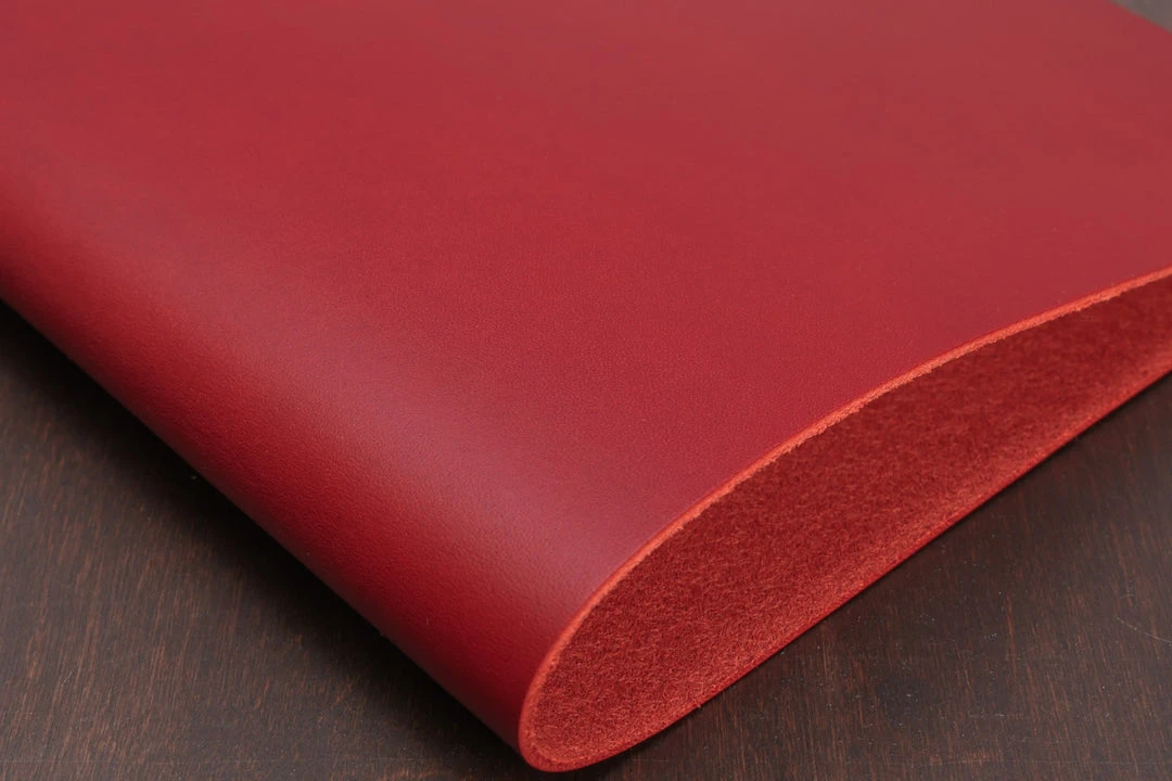 MPG Apollo, Red 3 MPG Apollo, Red