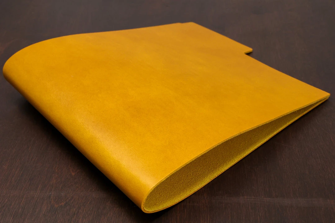 MPG Apollo, Yellow Leather 4 MPG Apollo, Yellow Leather